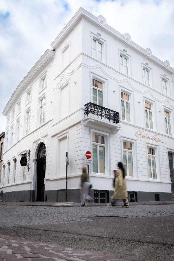 Du Théâtre Brujas